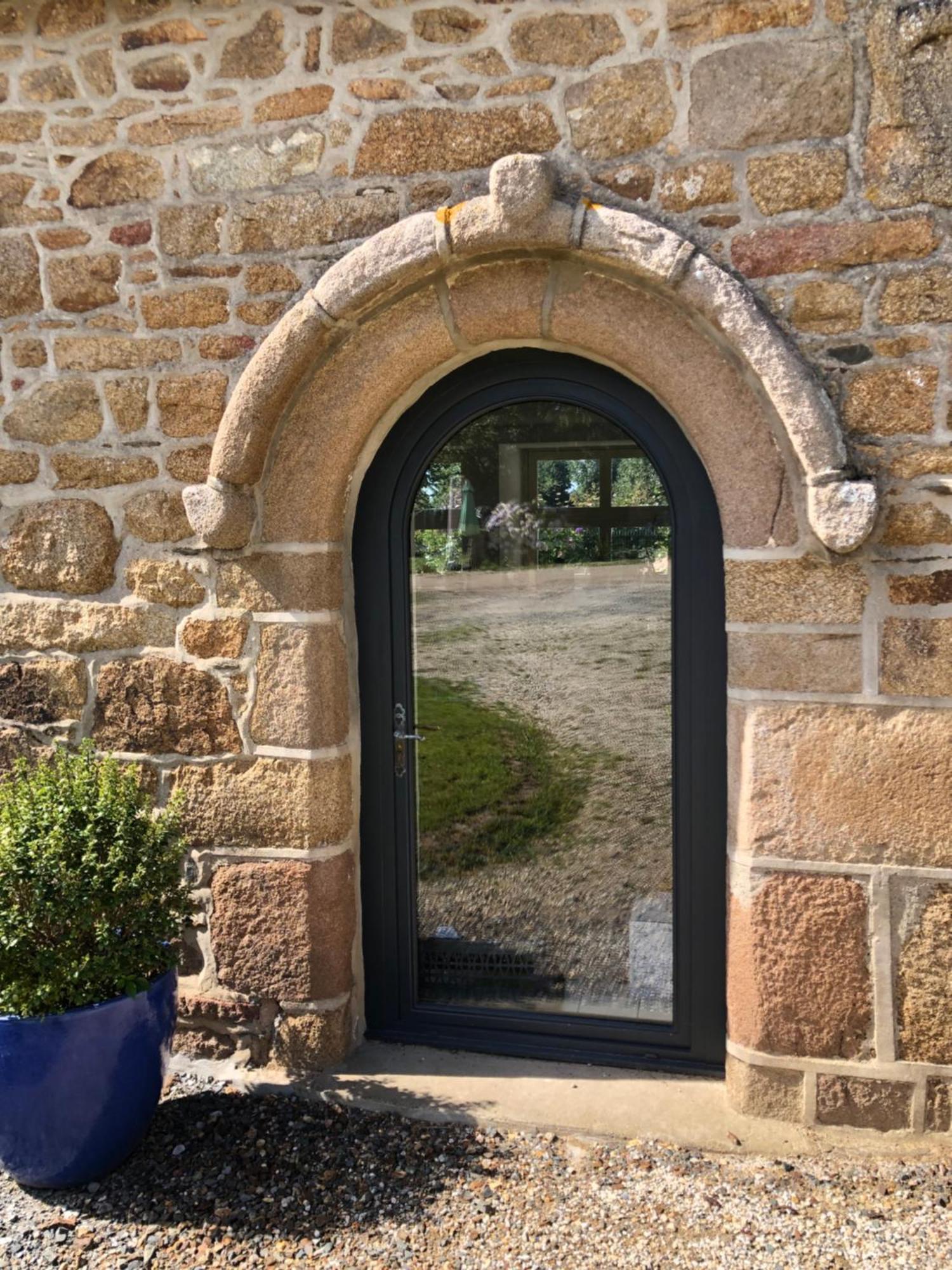 Les Ecolodges Sous Le Phare Louannec Luaran gambar