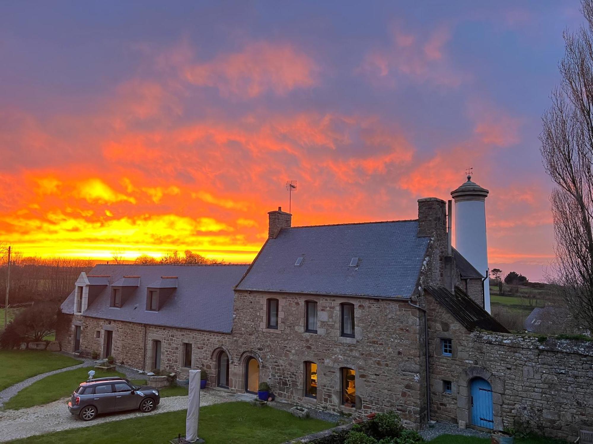 Les Ecolodges Sous Le Phare Louannec Luaran gambar