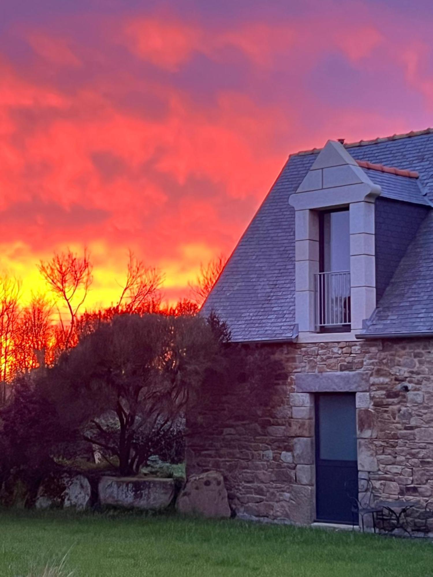 Les Ecolodges Sous Le Phare Louannec Luaran gambar